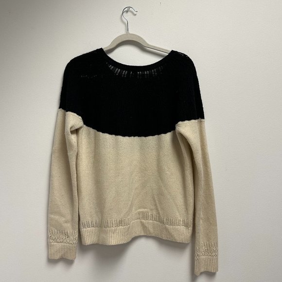 Black and Cream Sweater - Picture 3 of 3
